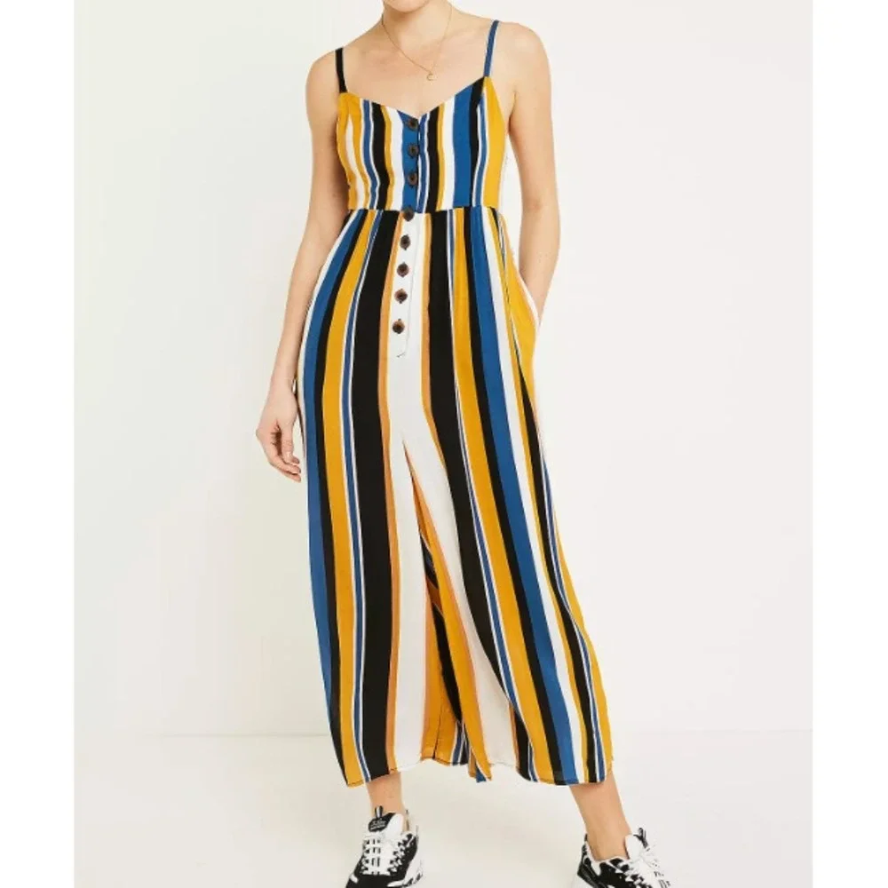Urban Outfitters Jumpsuit Women's Large Yellow Striped Cropped Button Front‎